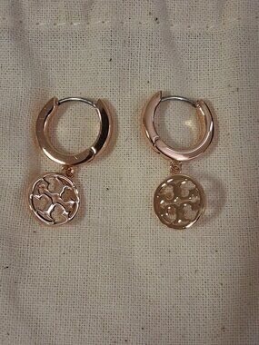 Tory Burch Icon Huggie Hoop Earrings – 18K Gold-Plated Brass | NWOT